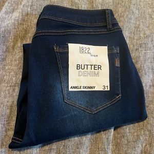 1822 Butter Denim Maternity Jeans